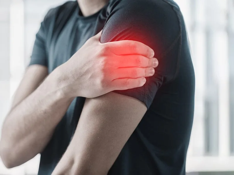 Embrun Chiropractic Clinic treating arm pain in Embrun